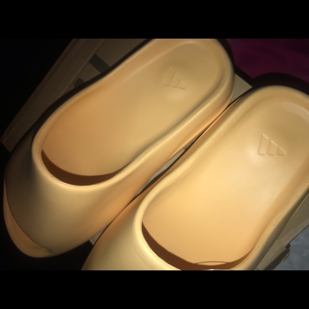 Yezzy Slides - Picture 5 of 7